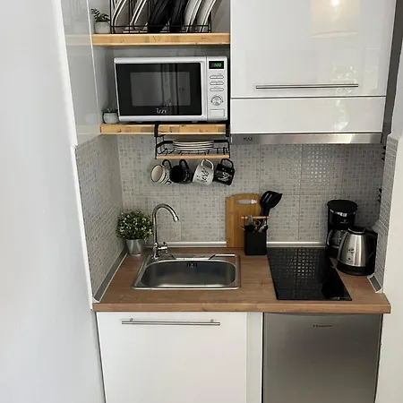 Thin Alos Apartman Peraía